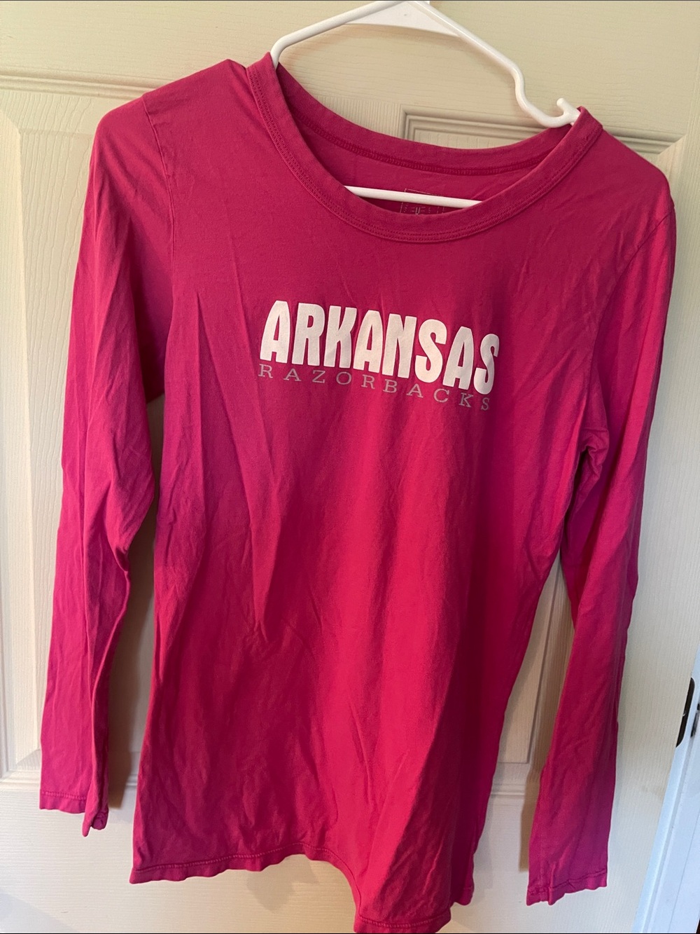 Arkansas Razorbacks Women's Long-Sleeve Logo Tee - Pink